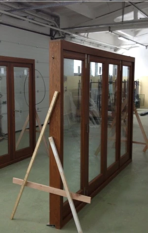 Balcony folding door Bi-fold - Production
