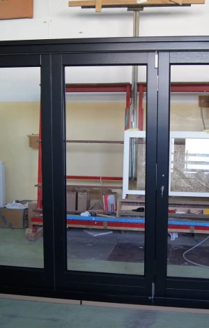 Balcony folding door Bi-fold - Production