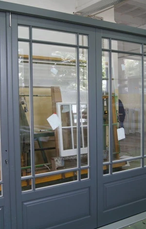 Balcony folding door Bi-fold - Production