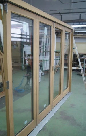 Balcony folding door Bi-fold - Production