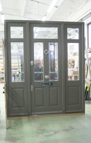 Traditional front doors - Production