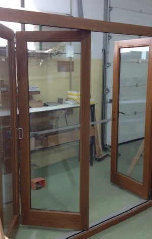 Balcony folding door Bi-fold - Production
